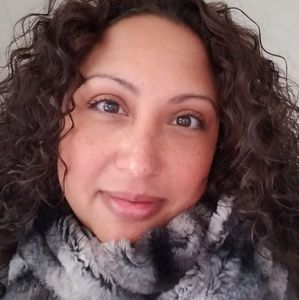 Meet your Posher, Lena